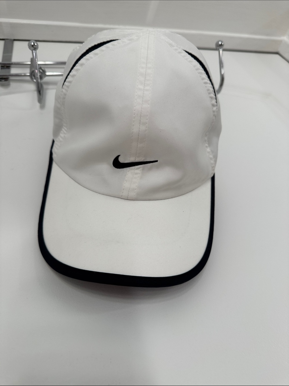 Nike DRI-FIT White Cap Unisex